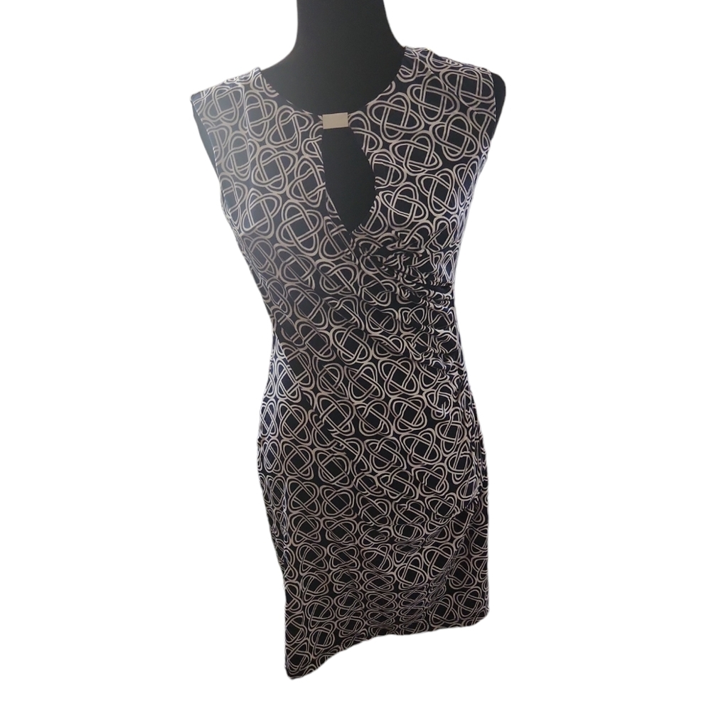 Size 6 fitted dress navy blue and white